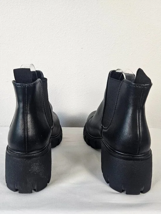 Soda Women's Faux Leather Chelsea Pull On Lug Ankle Boots Size 7.5 - Picture 8 of 10